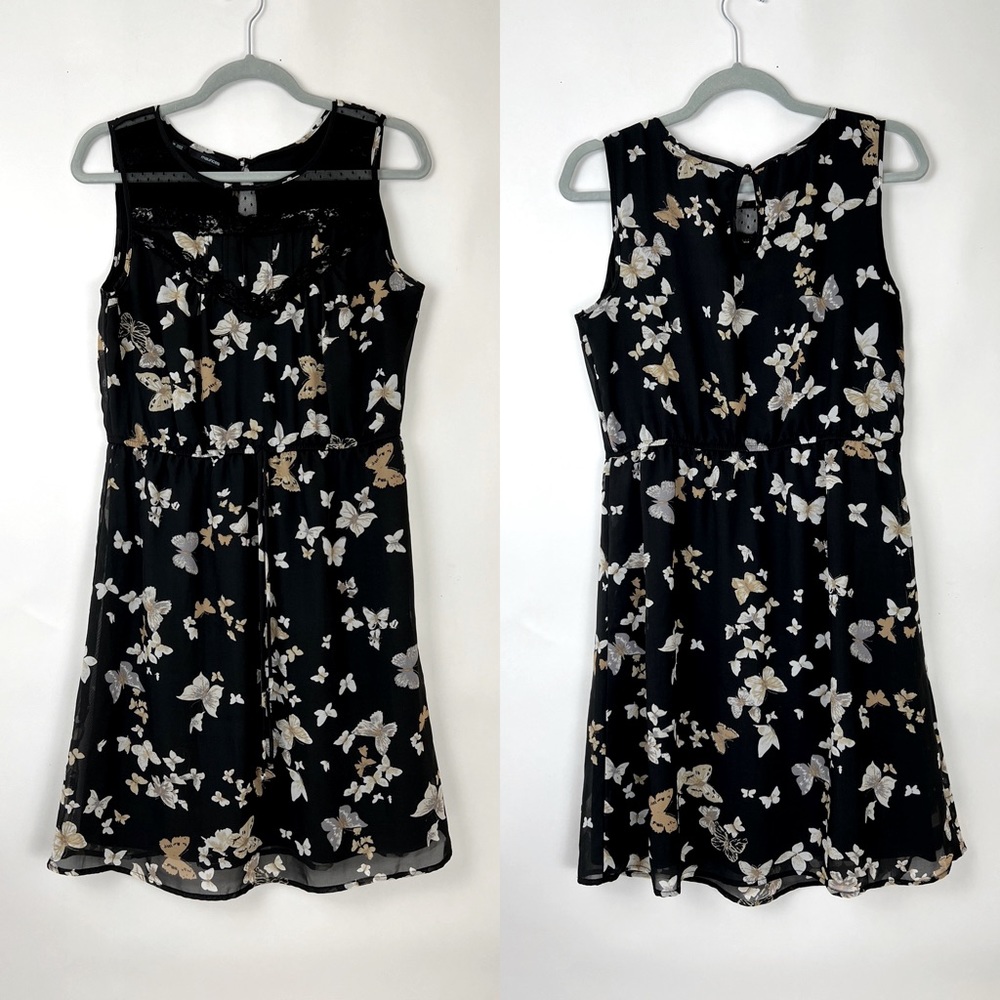 MAURICES sleeveless dress with lace chest and butterfly print lightweigh…